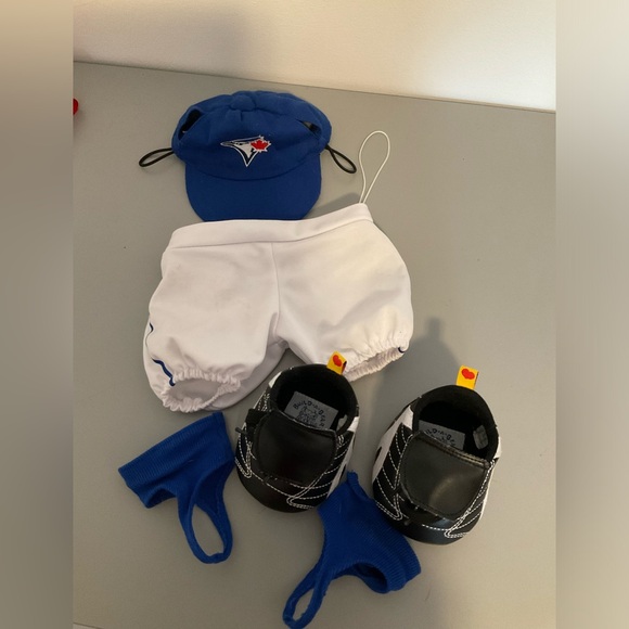 Build-A-Bear Other - Toronto Blue Jays Build A Bear Baseball Kit